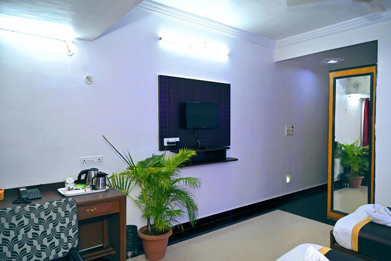 Hotel Rajhans International Bhāgalpur Exterior photo