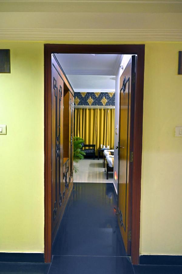 Hotel Rajhans International Bhāgalpur Exterior photo