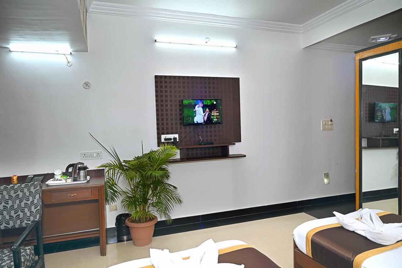 Hotel Rajhans International Bhāgalpur Exterior photo