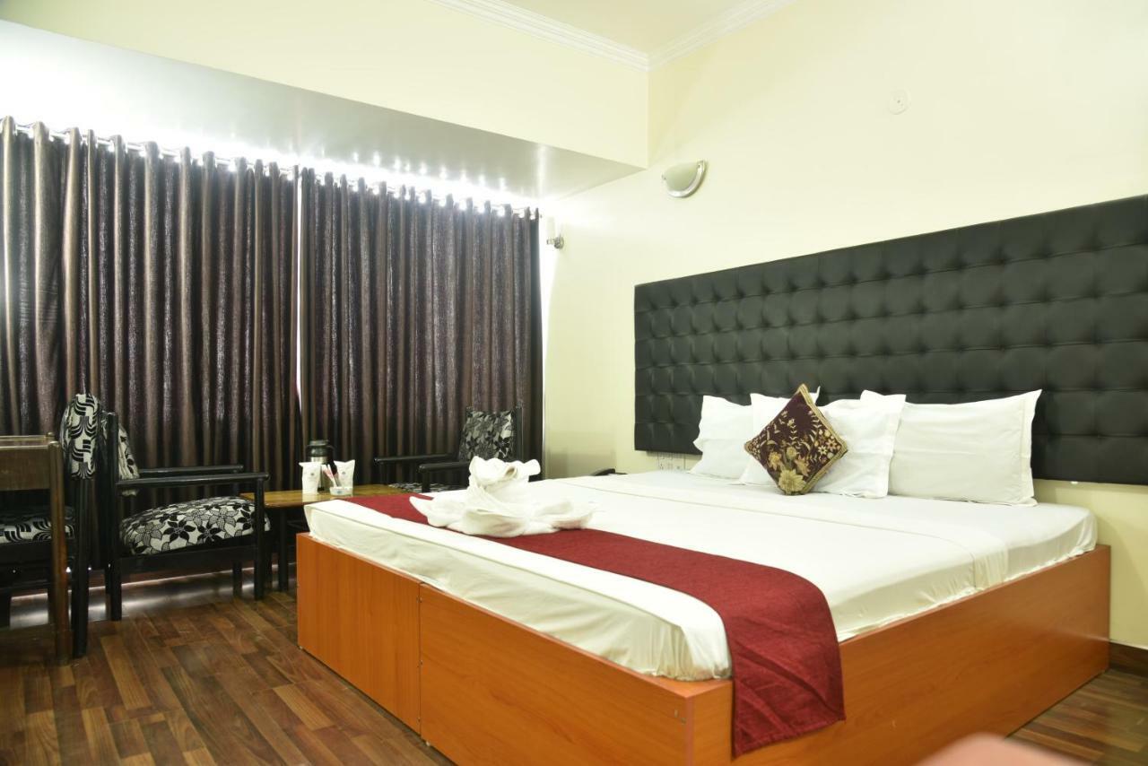 Hotel Rajhans International Bhāgalpur Exterior photo